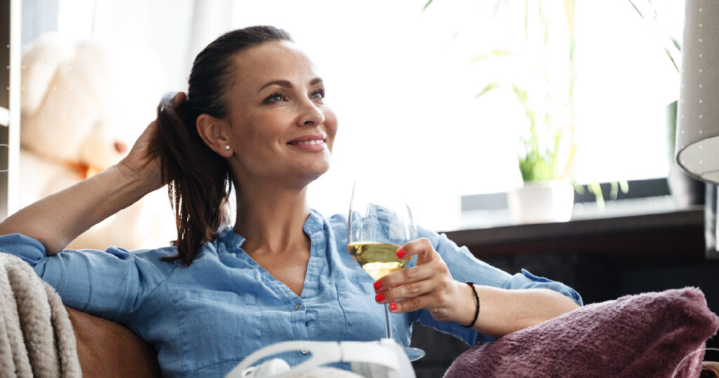 Tooth-Friendly Toasts: Reducing Alcohol’s Effect on Your Smile